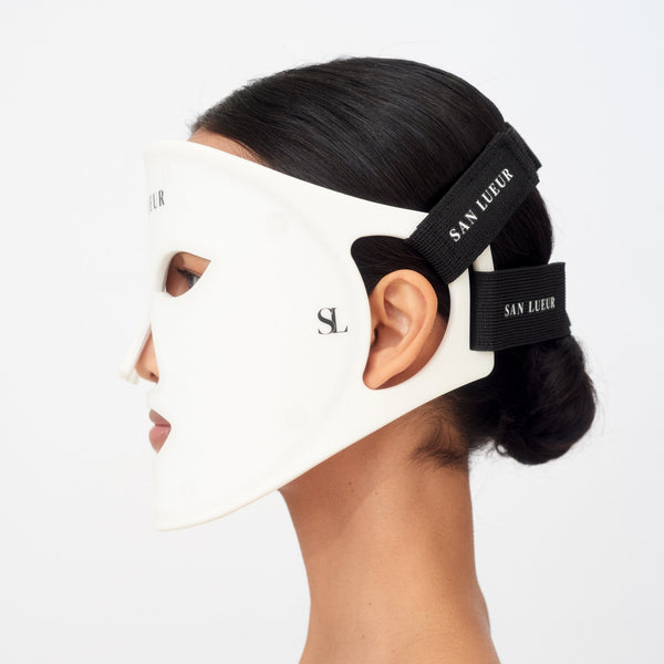ADVANCED LED LIGHT THERAPY FACIAL MASK