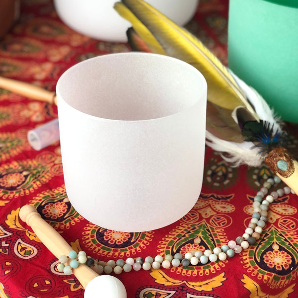 CROWN CHAKRA 6' CRYSTAL SINGING BOWL (WHITE)